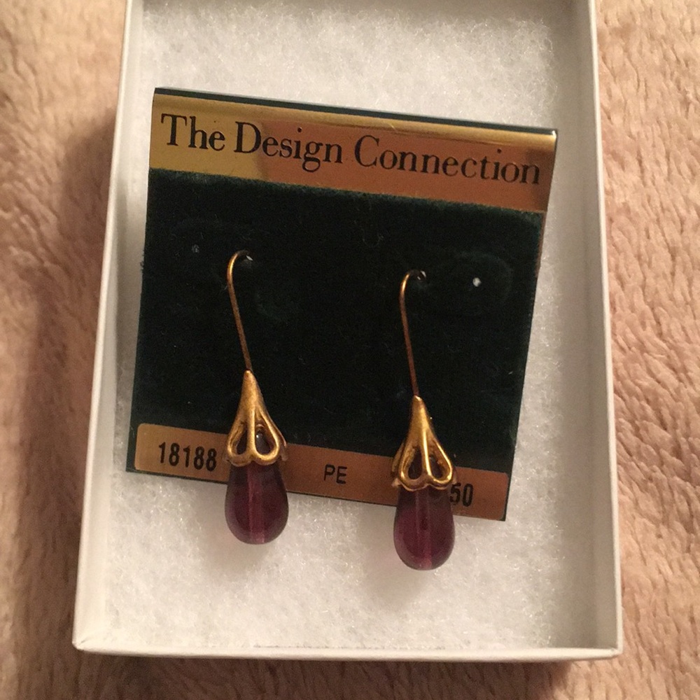 Gold dangling earrings